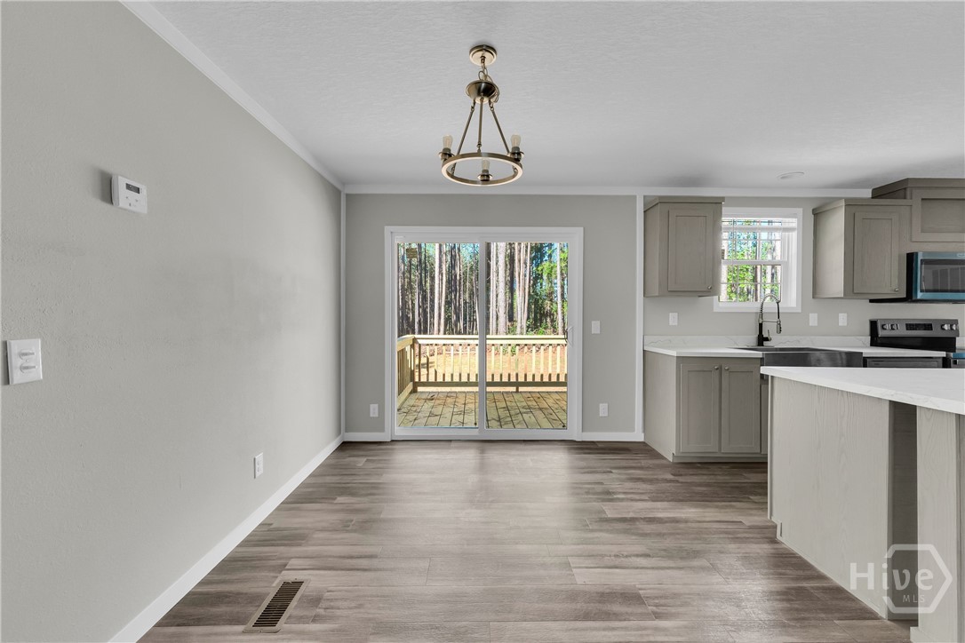 848 Swilling Road Property Photo 14
