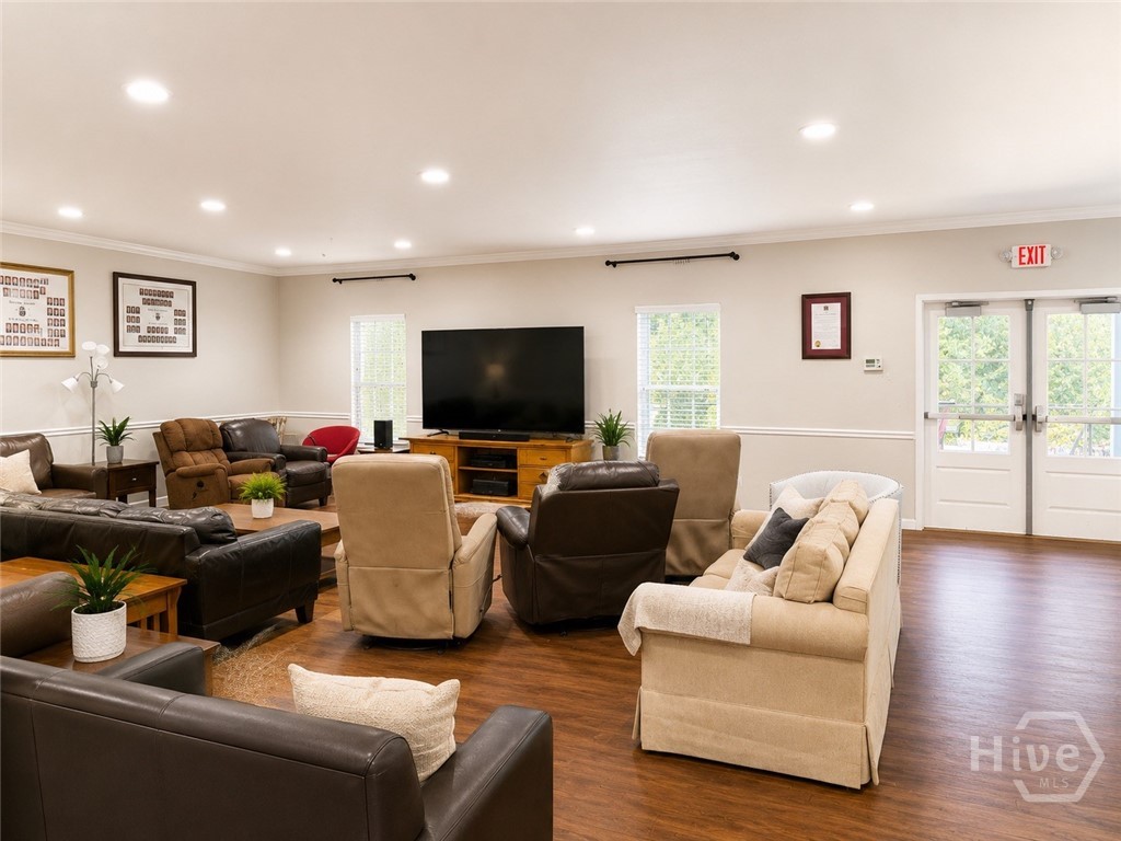 250 Carriage Lane Property Photo 2