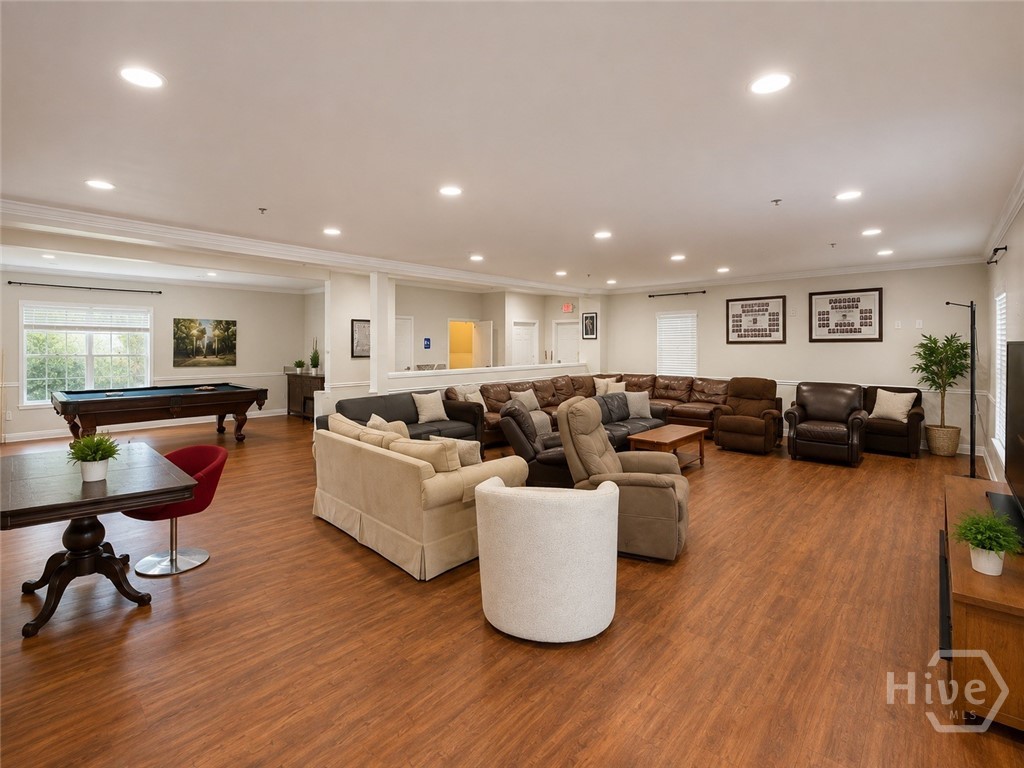 250 Carriage Lane Property Photo 9