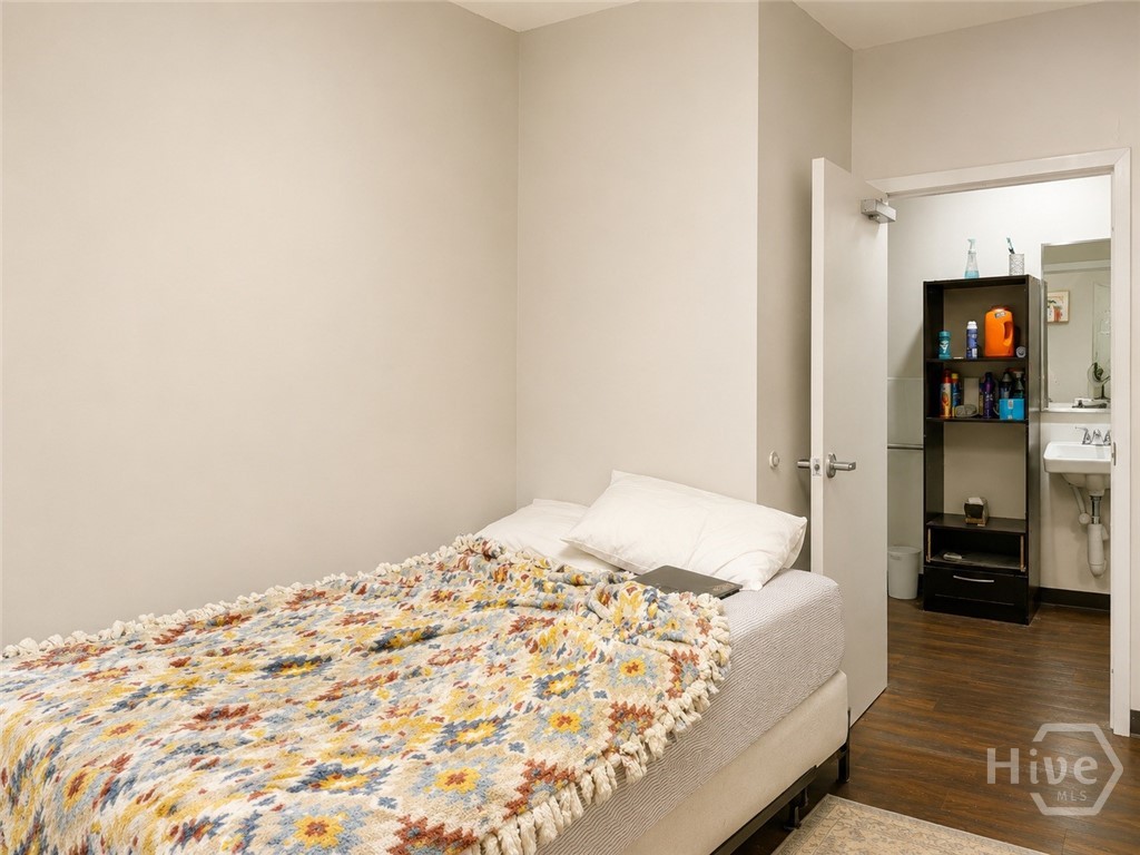 250 Carriage Lane Property Photo 14
