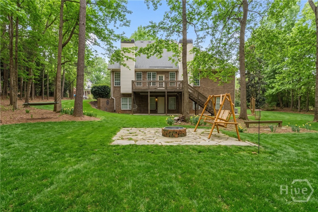 140 Wesley Drive Property Photo 2