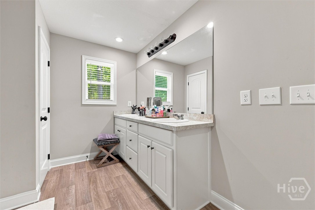 276 Kinsley Way Property Photo 31