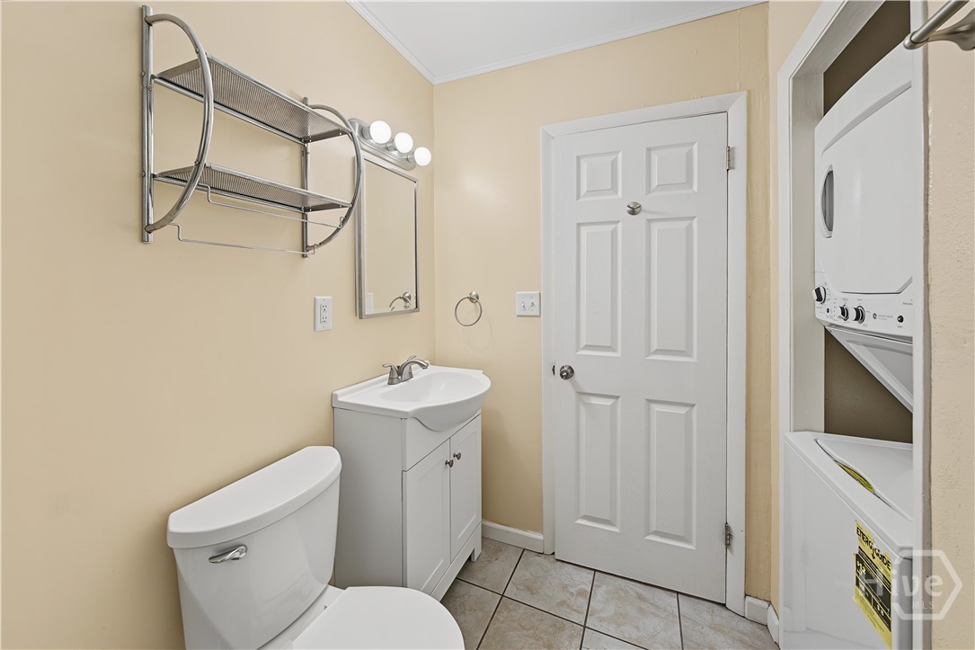 559 Pulaski Street Property Photo 17
