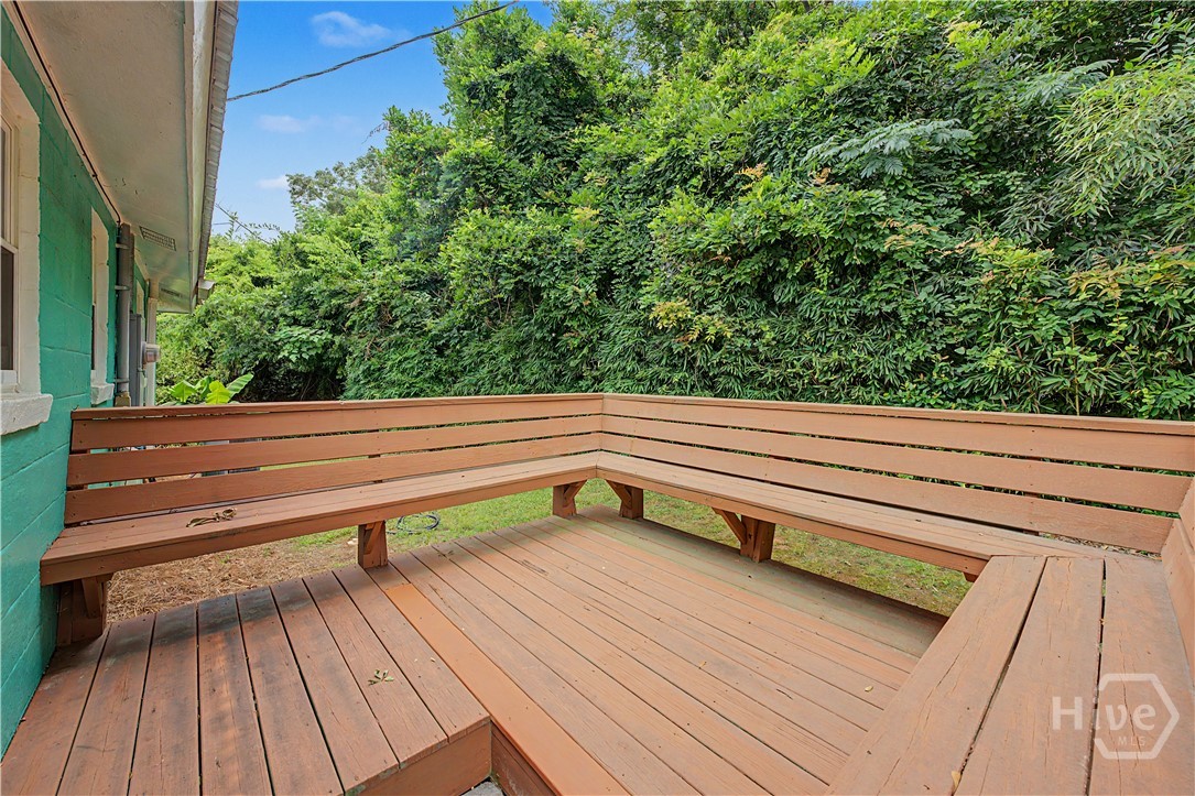 559 Pulaski Street Property Photo 18