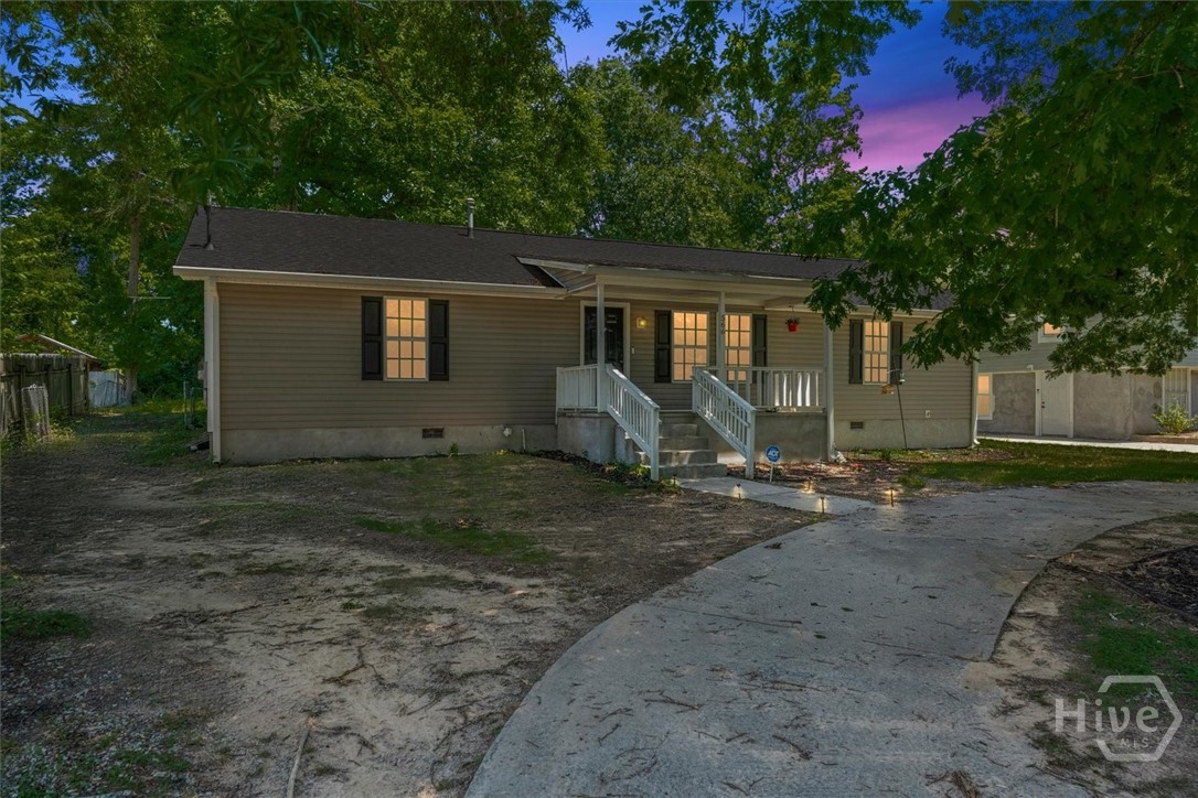 566 Shadowmoor Circle Property Photo 2