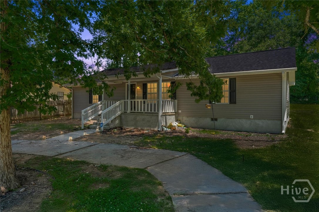 566 Shadowmoor Circle Property Photo 4