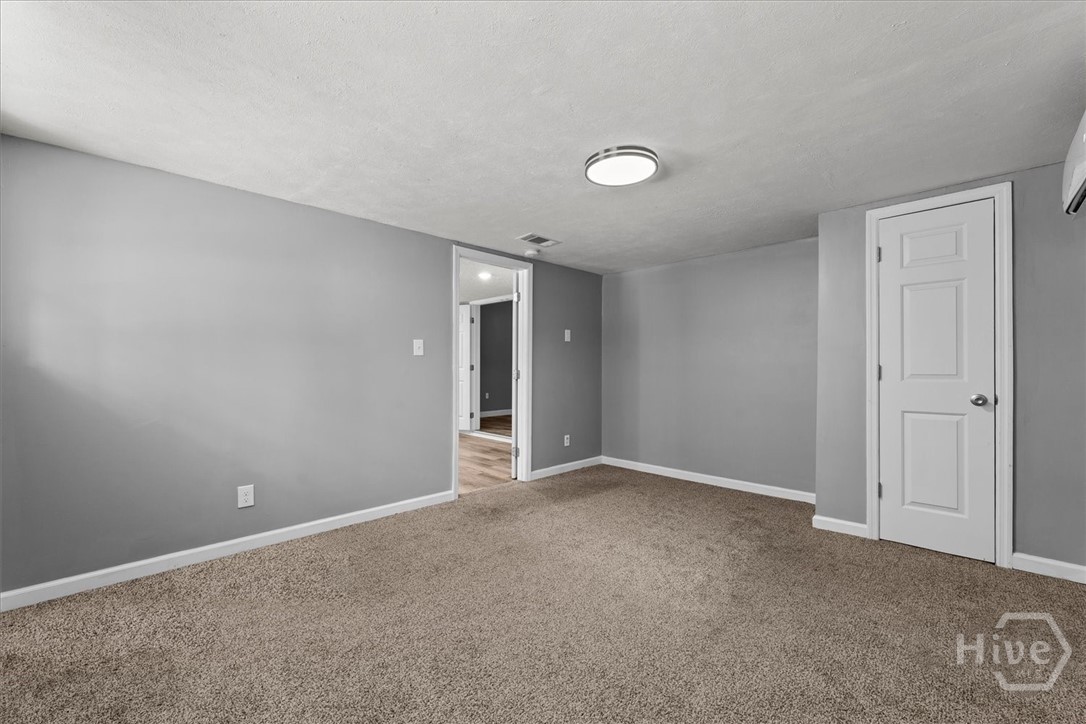 566 Shadowmoor Circle Property Photo 18