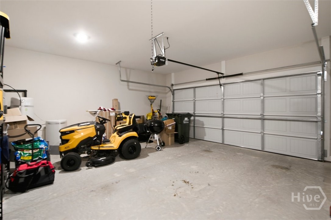 212 Live Oak Ln Property Photo 23
