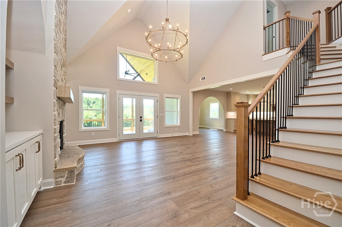 810 North Hampton Way Property Photo 9