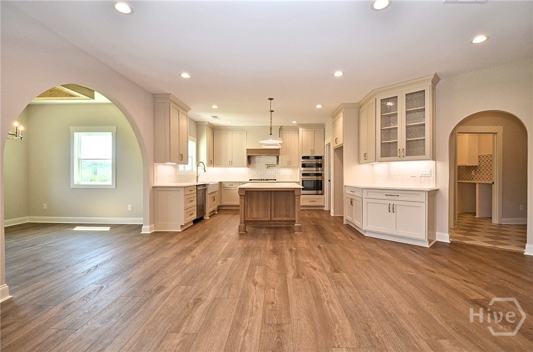810 North Hampton Way Property Photo 16