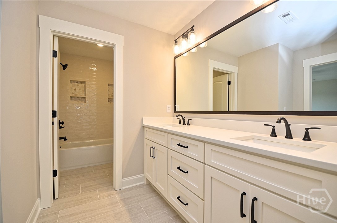 810 North Hampton Way Property Photo 43