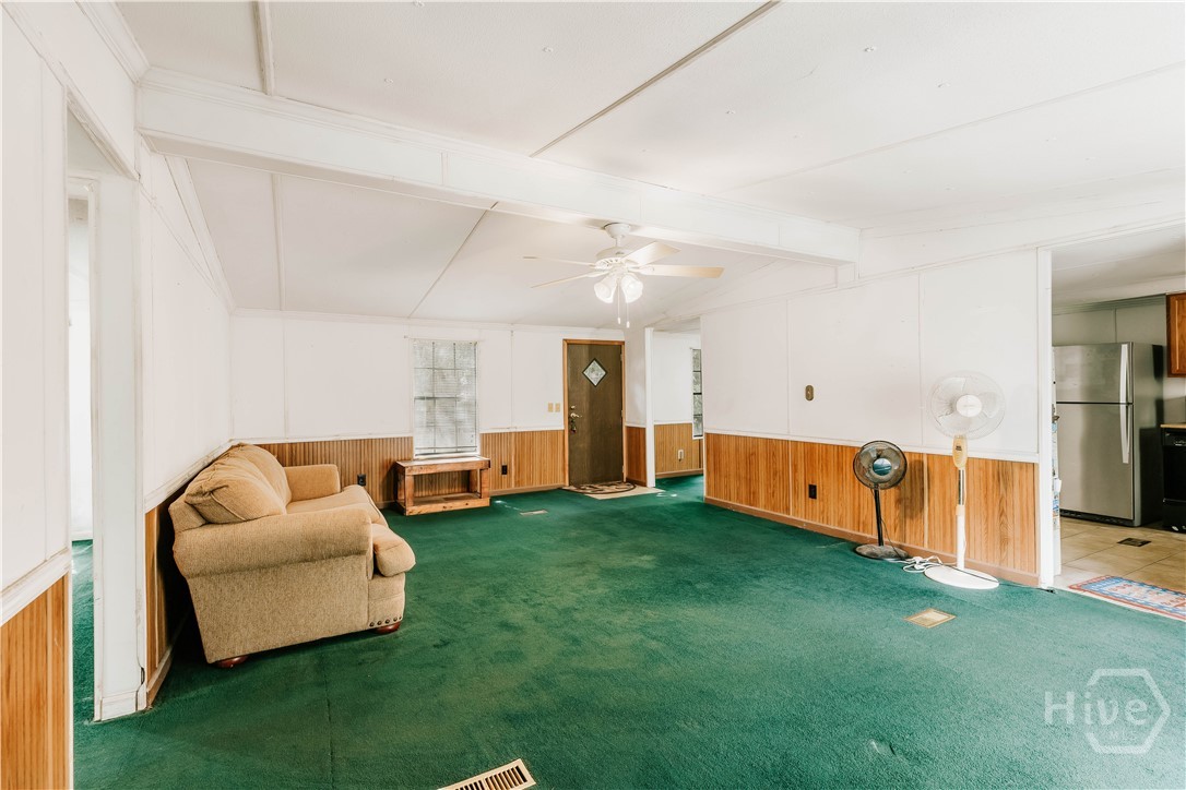 111 Johnson Rd Property Photo 4