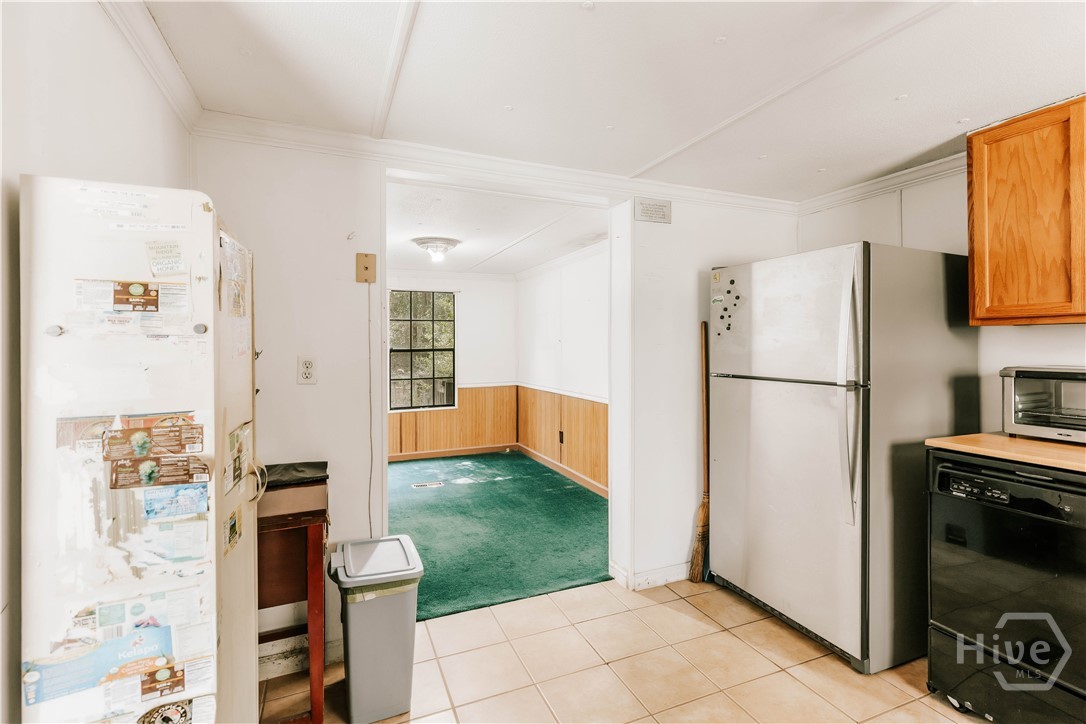 111 Johnson Rd Property Photo 6