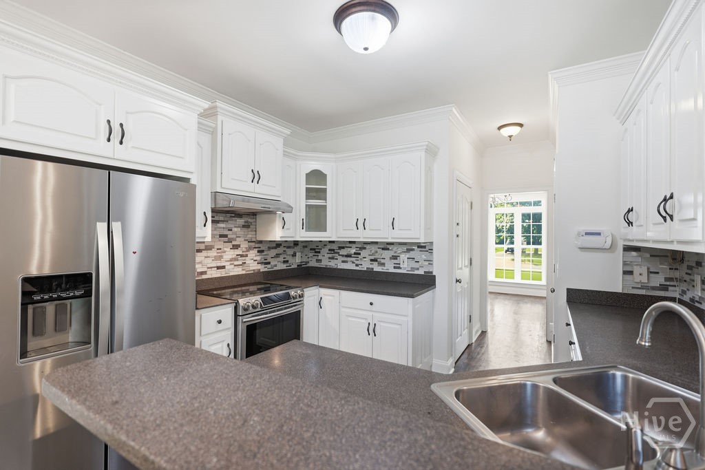 1070 Crabapple Circle Property Photo 7