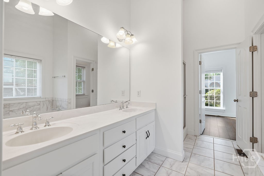 1070 Crabapple Circle Property Photo 16