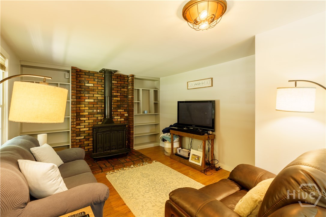 2045 Ila Road Property Photo 4
