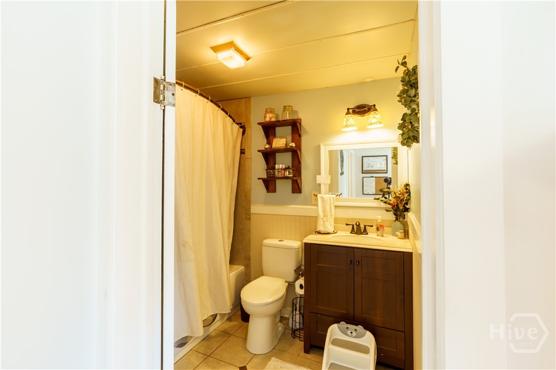 2045 Ila Road Property Photo 9