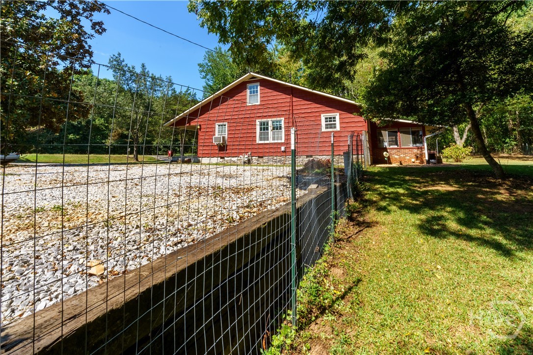 2045 Ila Road Property Photo 22