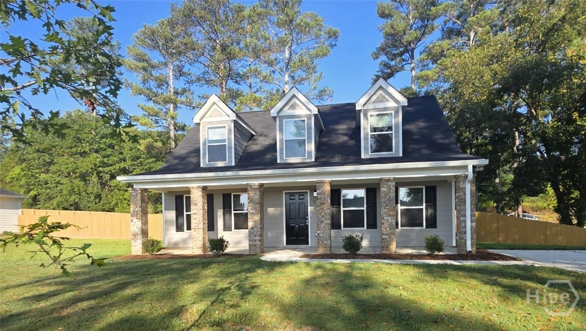 111 Charlotte Circle Property Photo 1