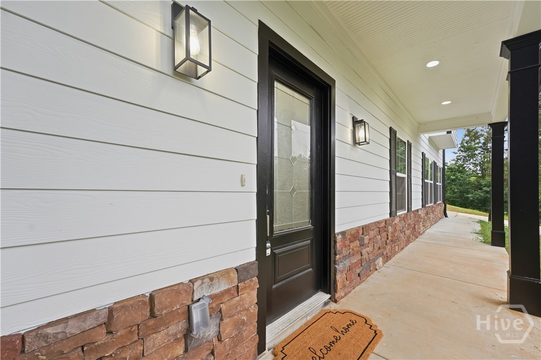 5445 Speckled Wood Lane Property Photo 3