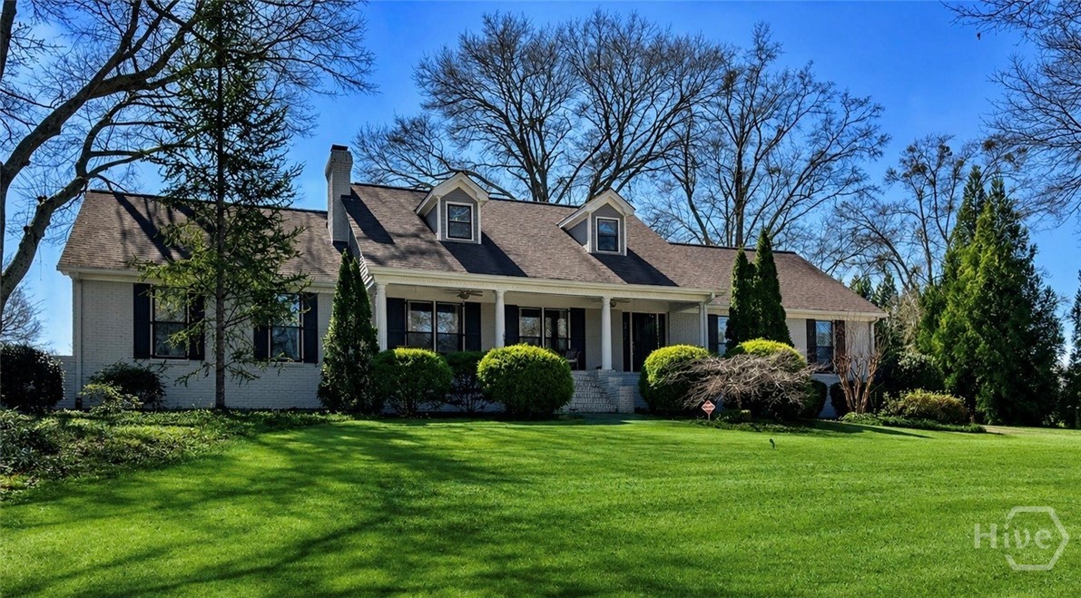1331 Luke Circle Property Photo 1