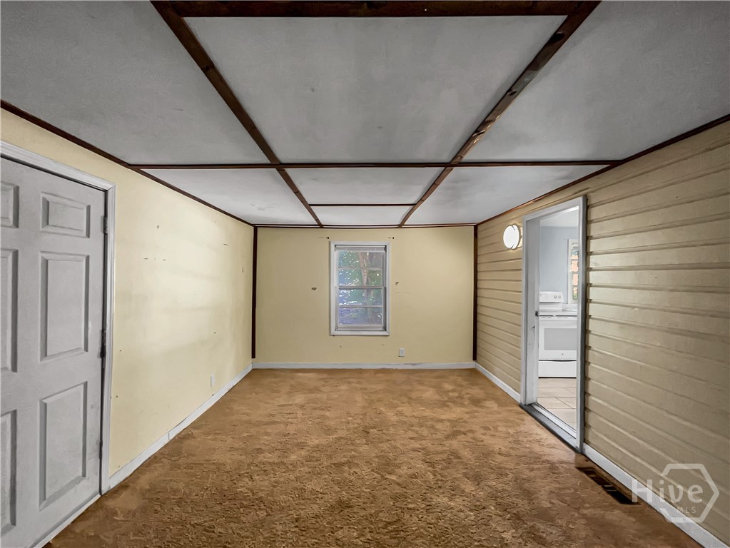 1748 E Broad Street Property Photo 12