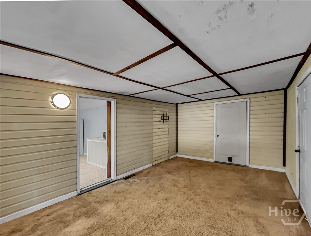 1748 E Broad Street Property Photo 13