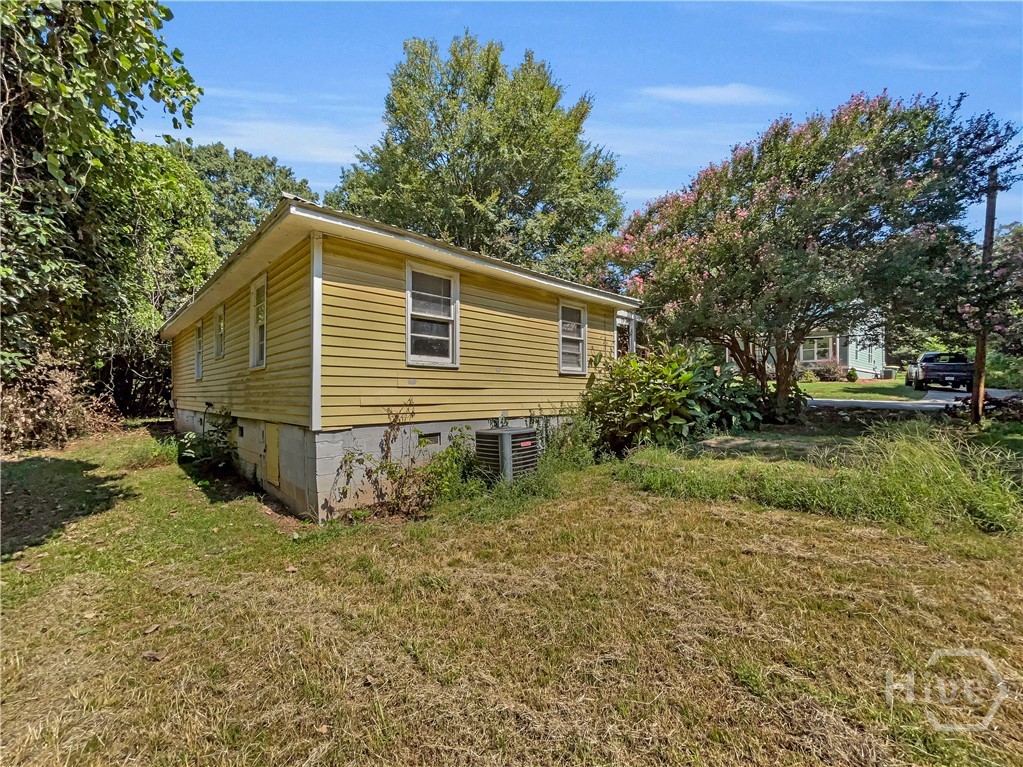 1748 E Broad Street Property Photo 21