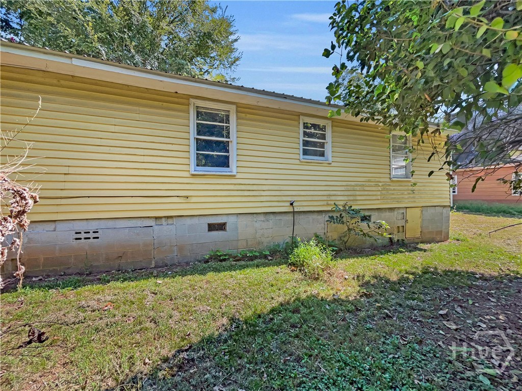 1748 E Broad Street Property Photo 22