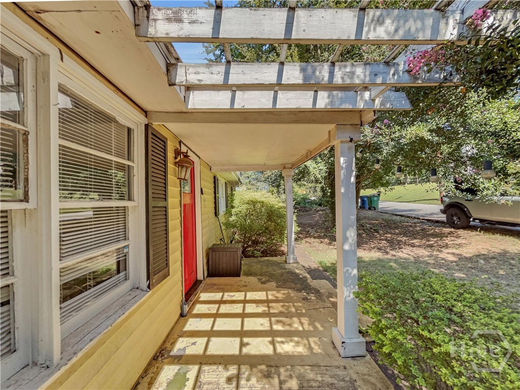 1748 E Broad Street Property Photo 25