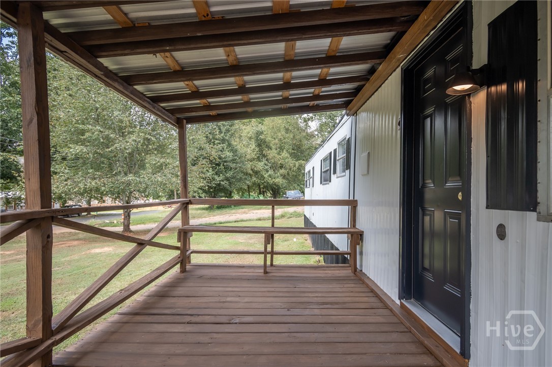 146 Amberly Drive Property Photo 4