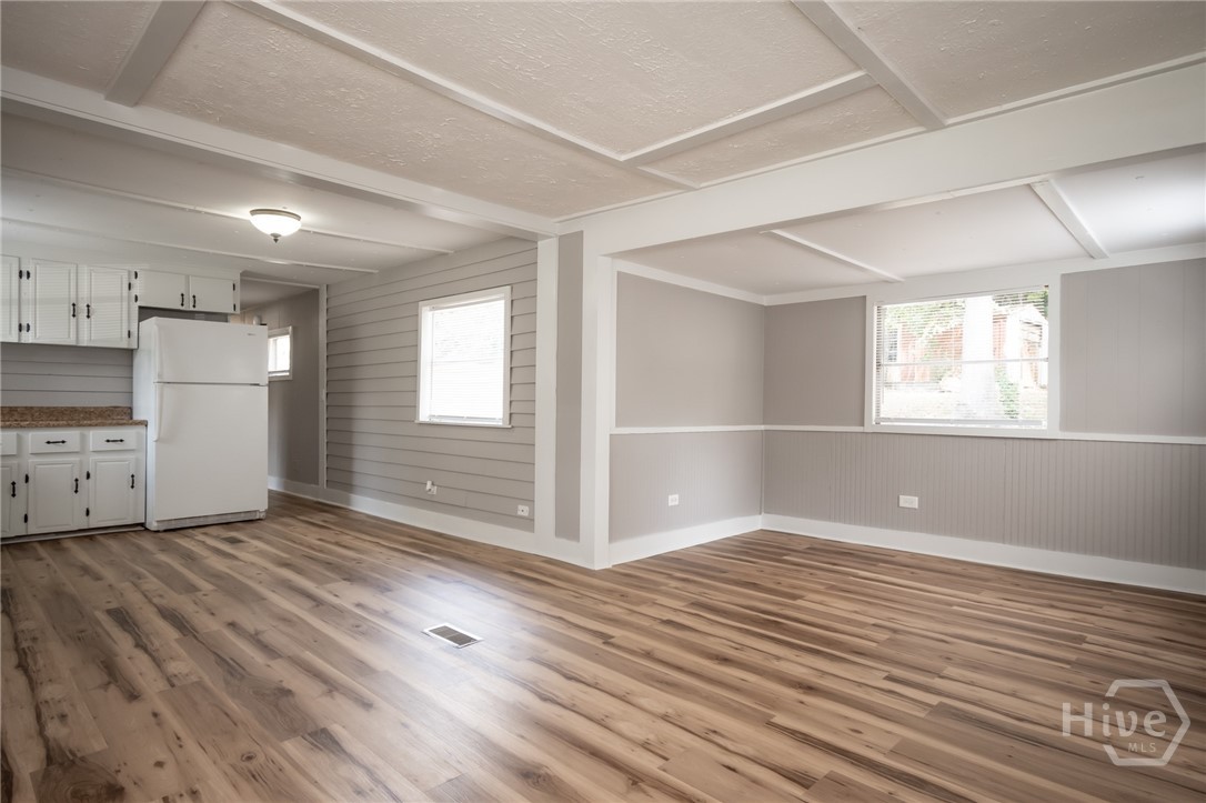 146 Amberly Drive Property Photo 12