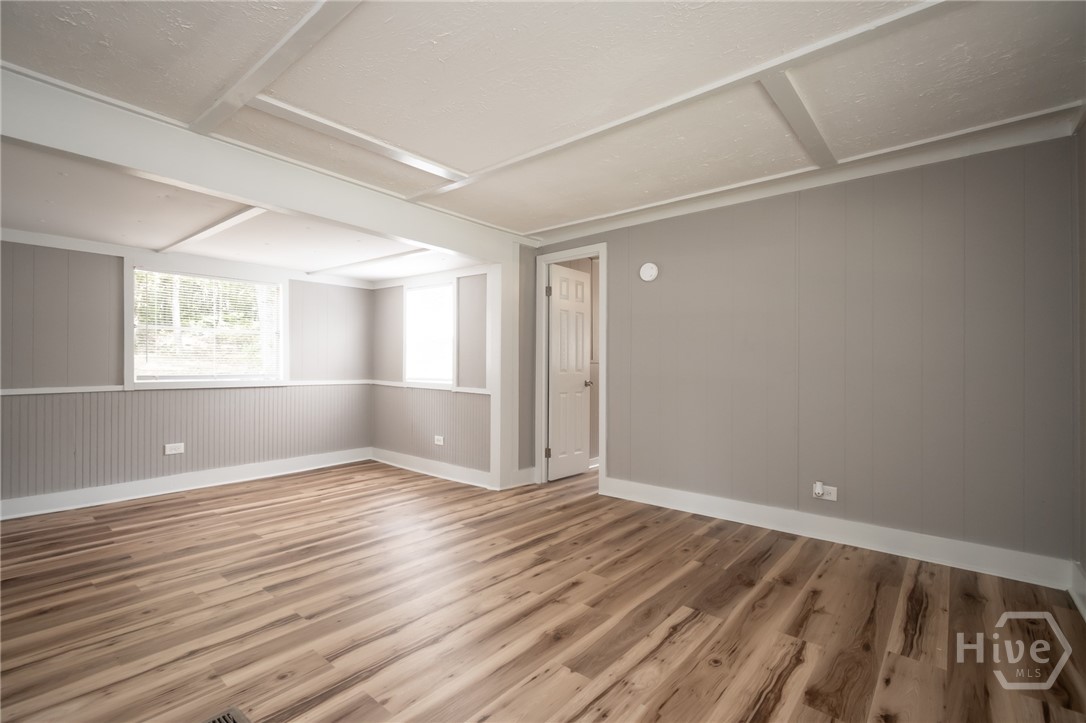 146 Amberly Drive Property Photo 14