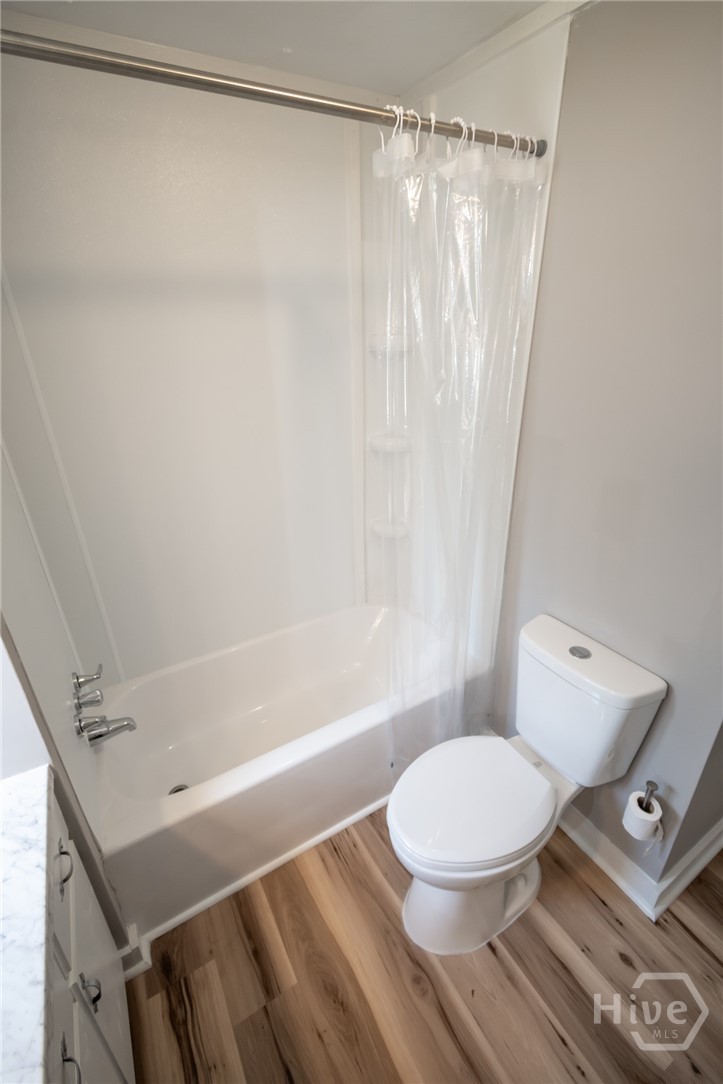 146 Amberly Drive Property Photo 23