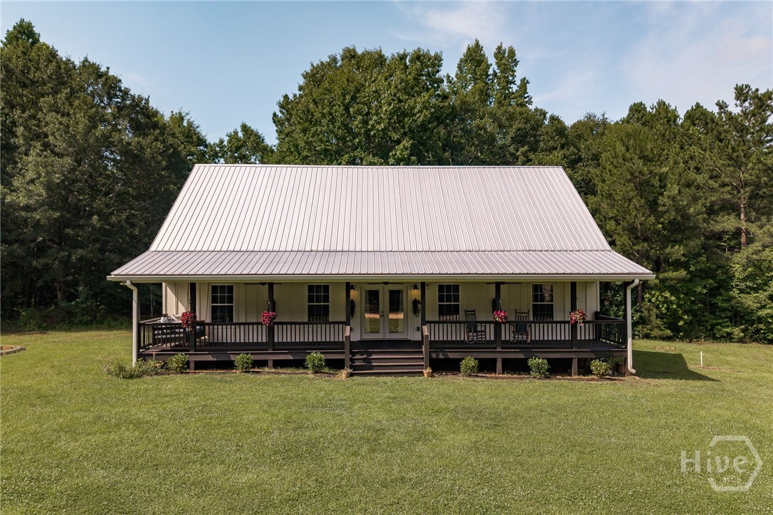 930 James Holcomb Road Property Photo 1