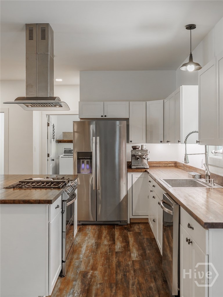 930 James Holcomb Road Property Photo 15