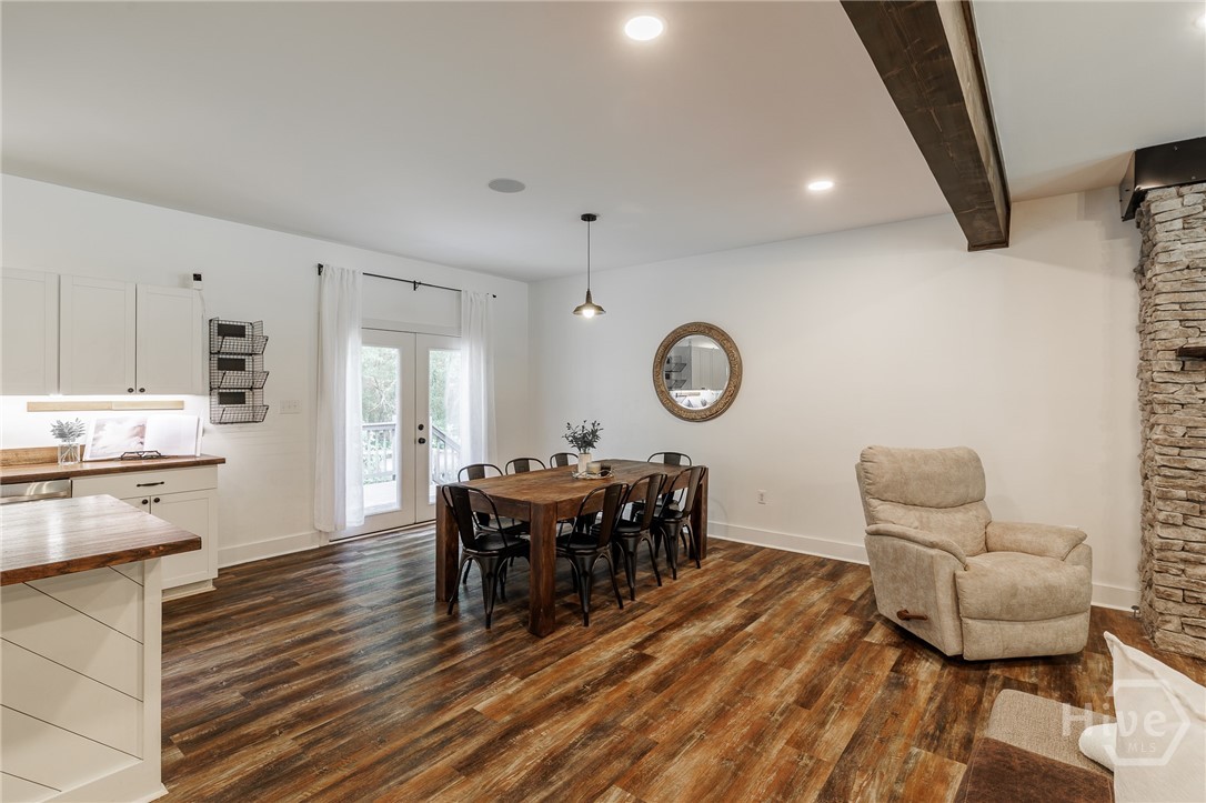 930 James Holcomb Road Property Photo 19