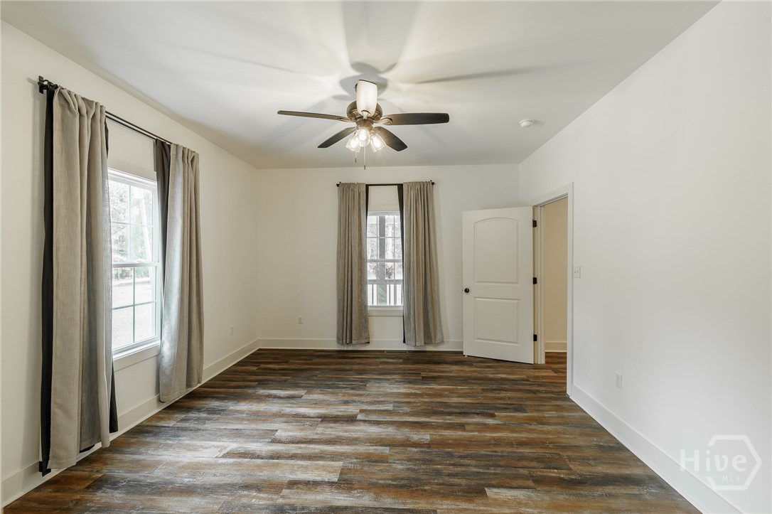 930 James Holcomb Road Property Photo 23