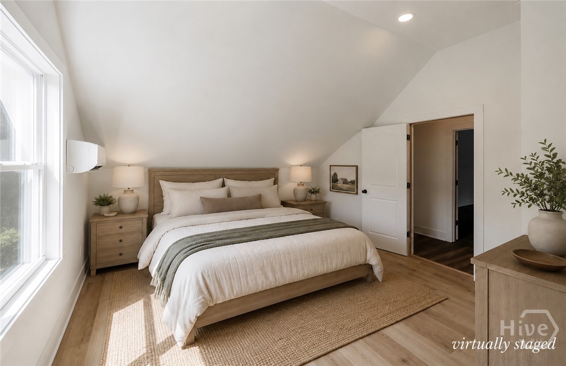 930 James Holcomb Road Property Photo 34