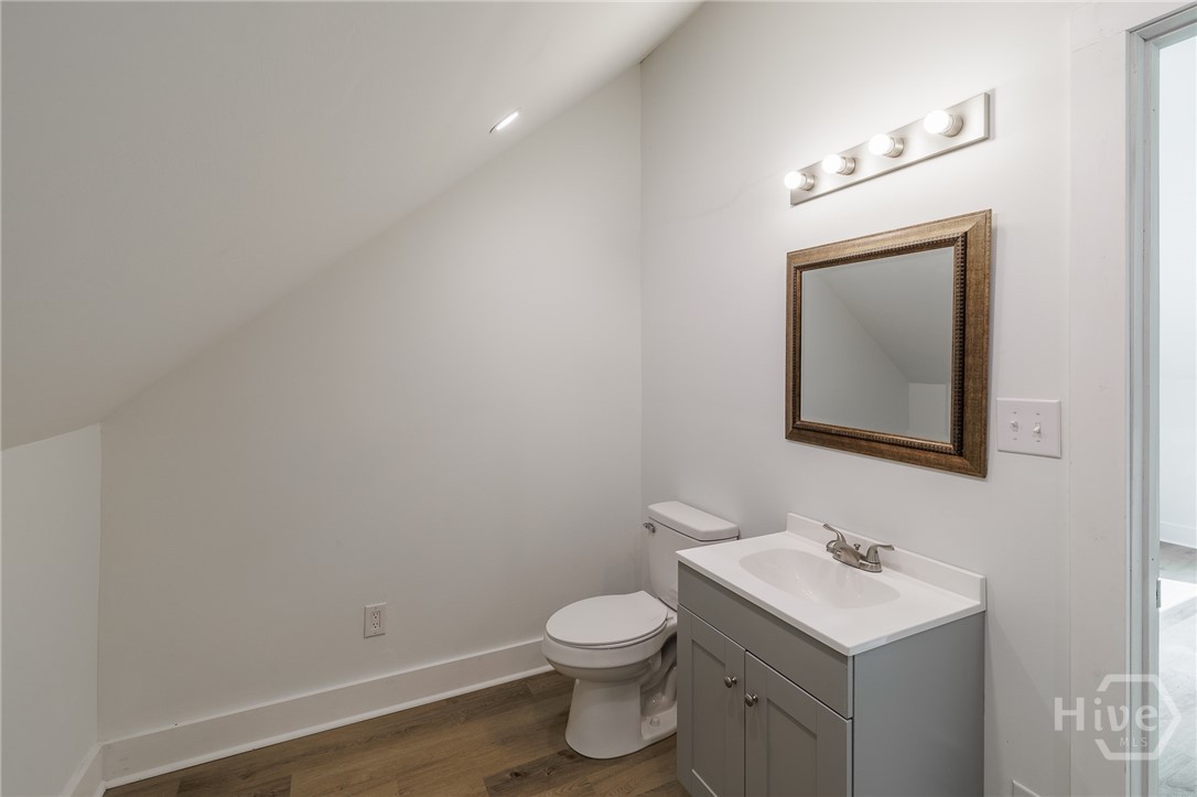 930 James Holcomb Road Property Photo 36