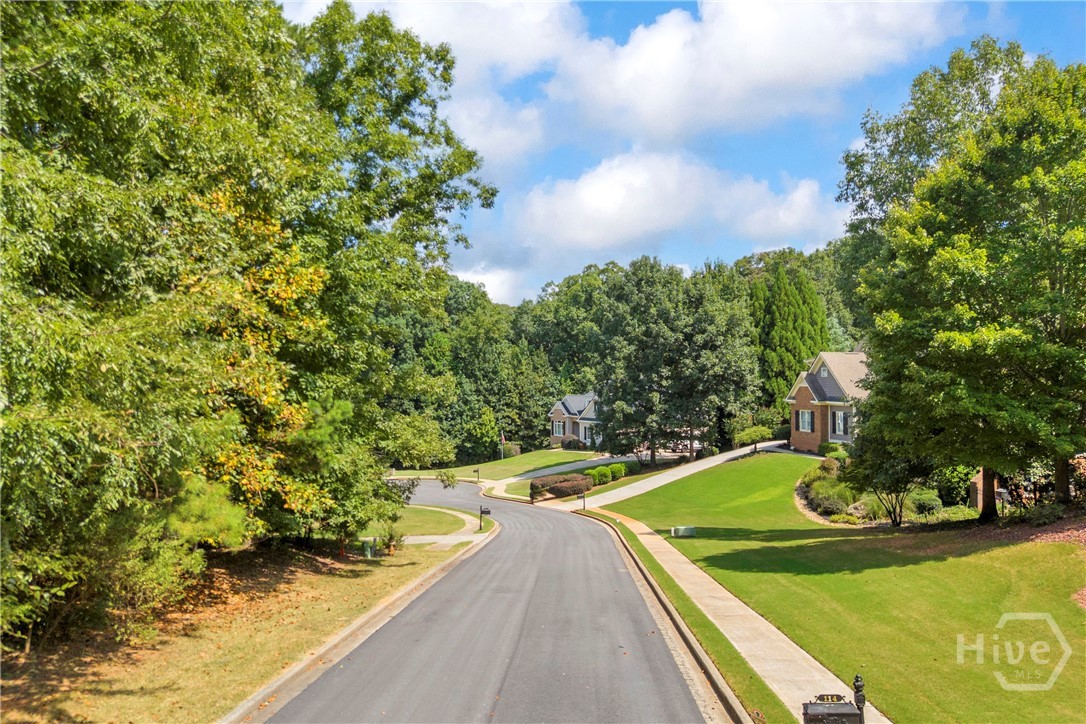 111 Kodiak Lane Property Photo 4