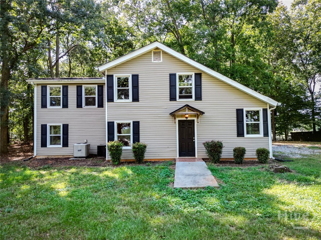 1642 Neese Commerce Road
