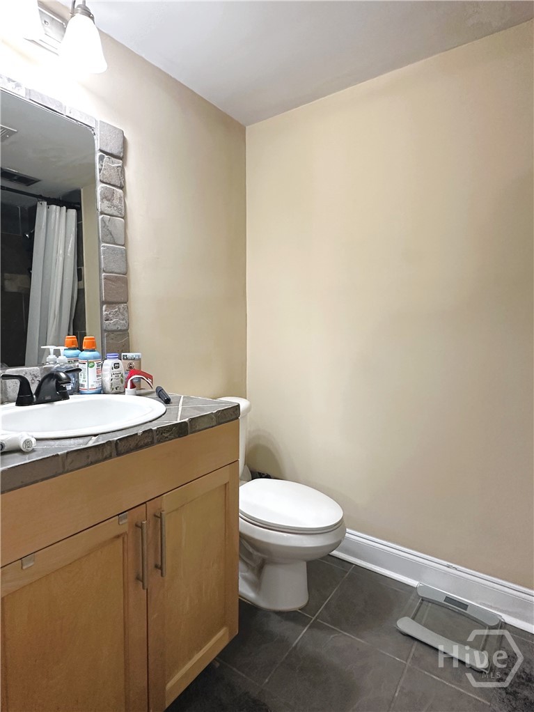 1055 Baxter Street Property Photo 7
