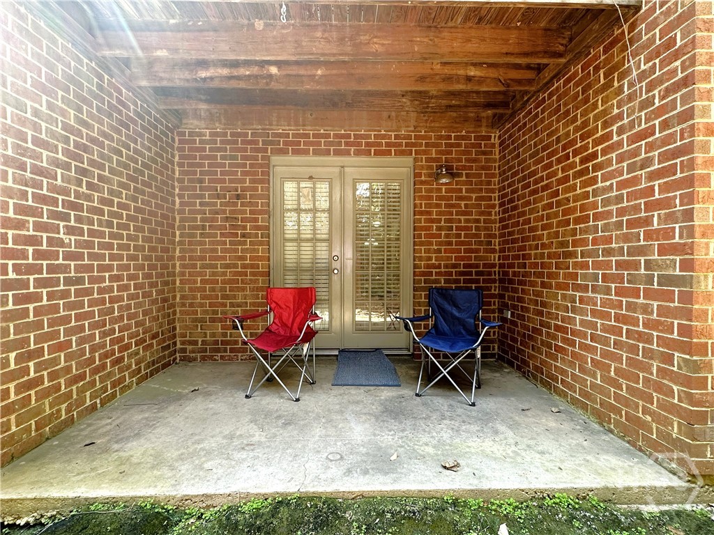 1055 Baxter Street Property Photo 12