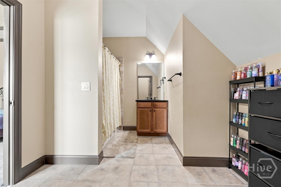 2420 Green Mountain Drive Property Photo 41