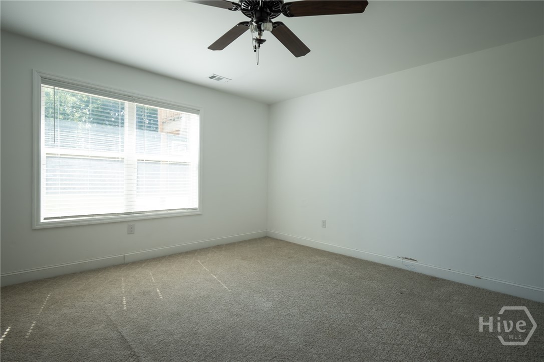 275 Woodbury Lane Property Photo 29