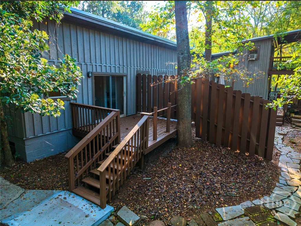 575 Vaughn Road Property Photo 7