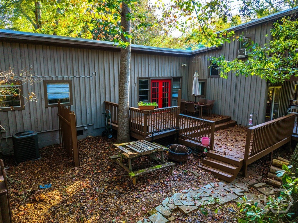 575 Vaughn Road Property Photo 8