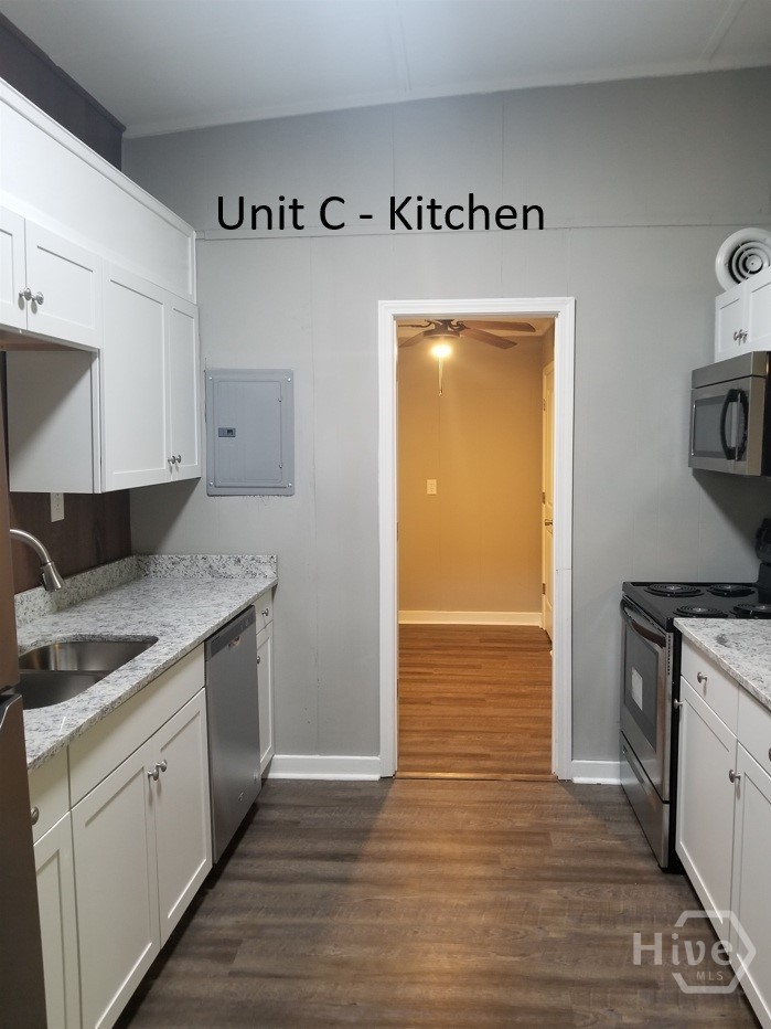 575 Vaughn Road Property Photo 14