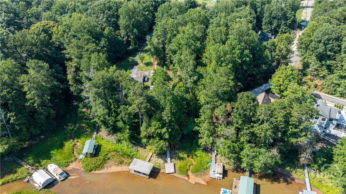 6182 Hutchins Drive Property Photo 4